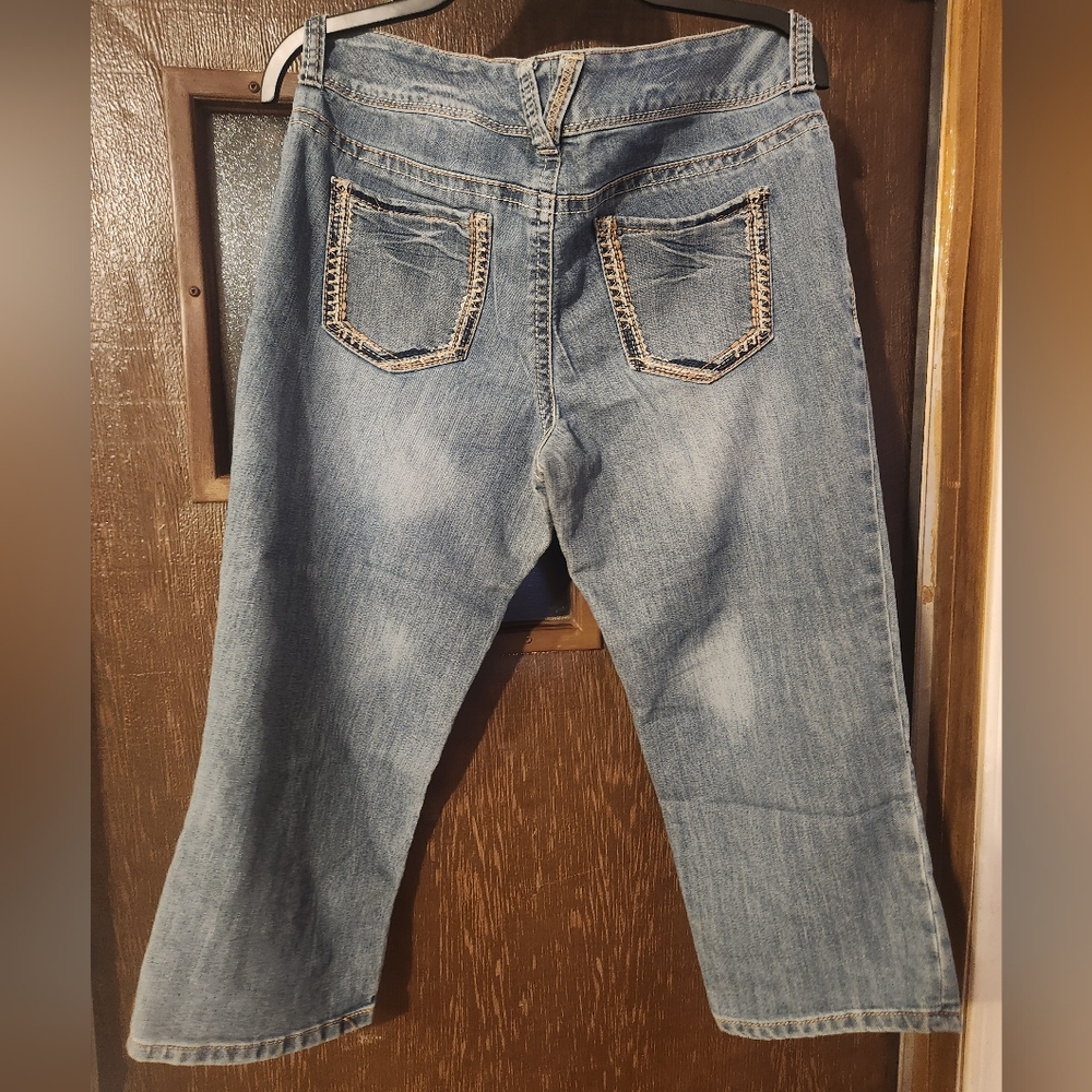 Maurices jeans